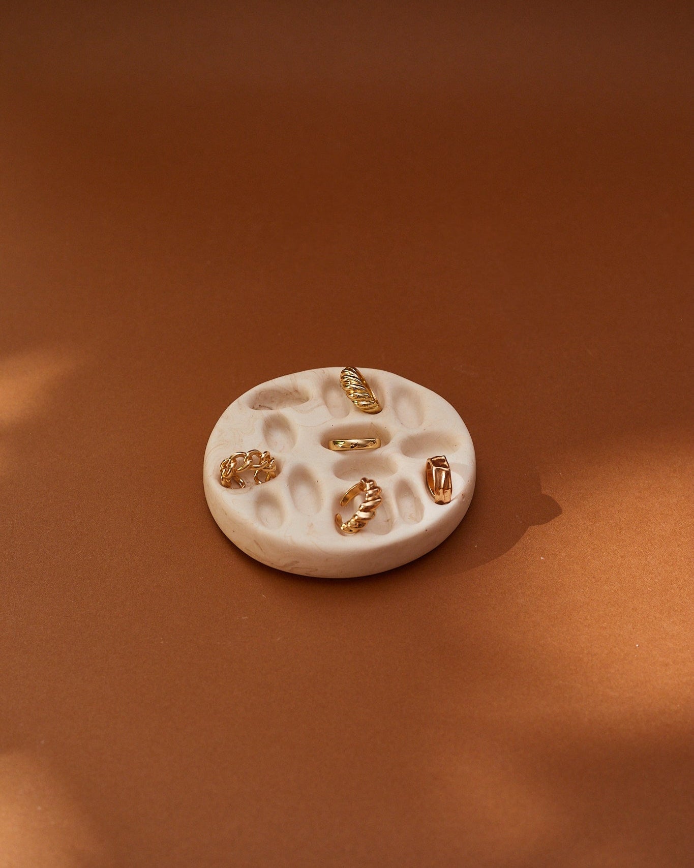 Round Rings Holder
