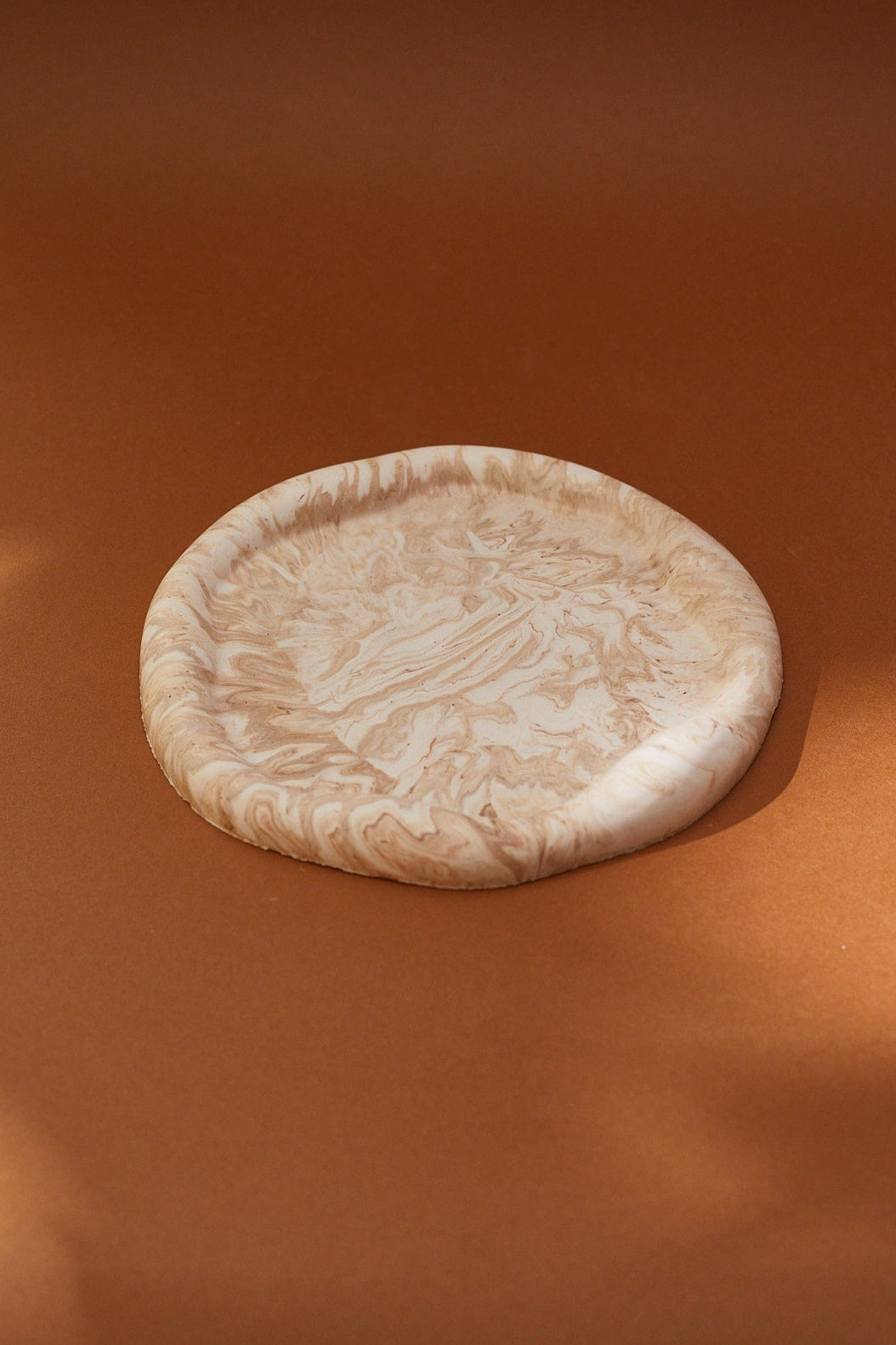 Irregular Cloud Tray_ Circular