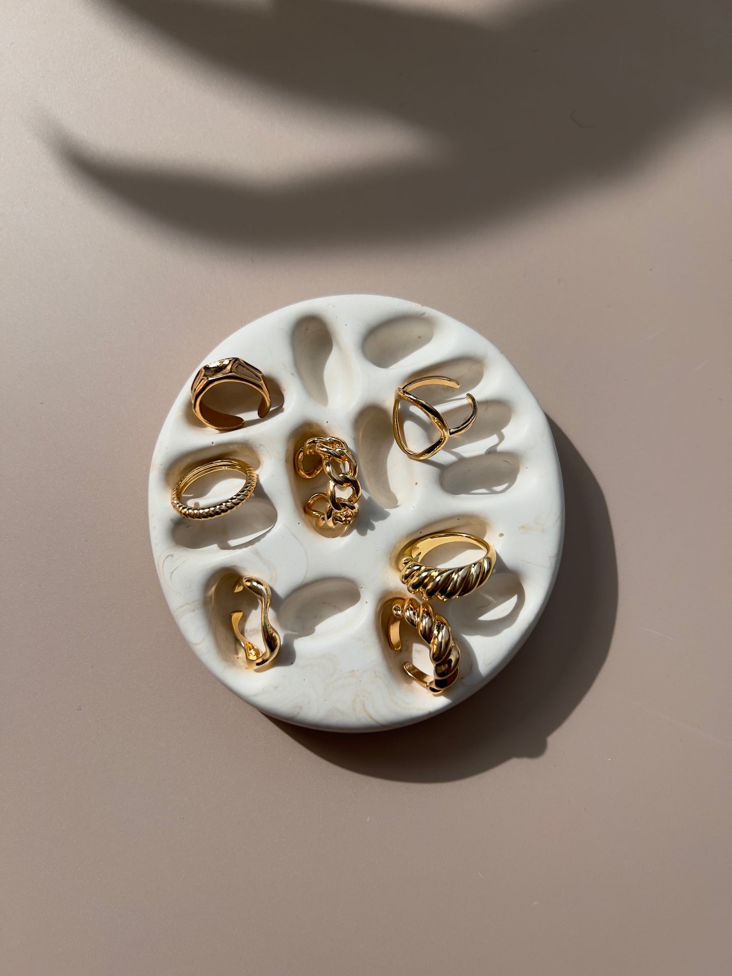 Round Rings Holder