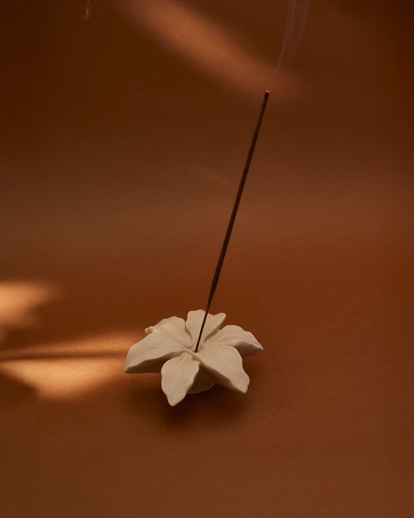 Lilly Incense Holder