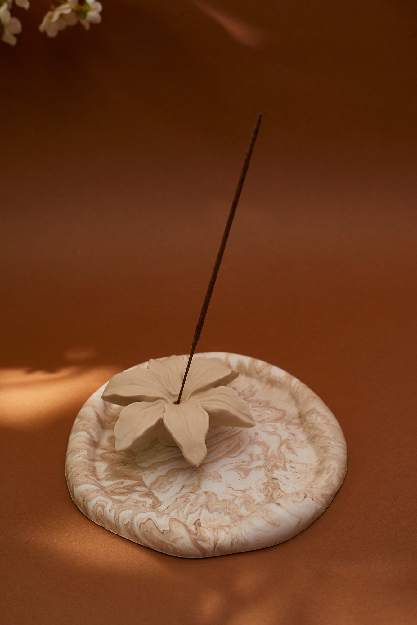 Lilly Incense Holder