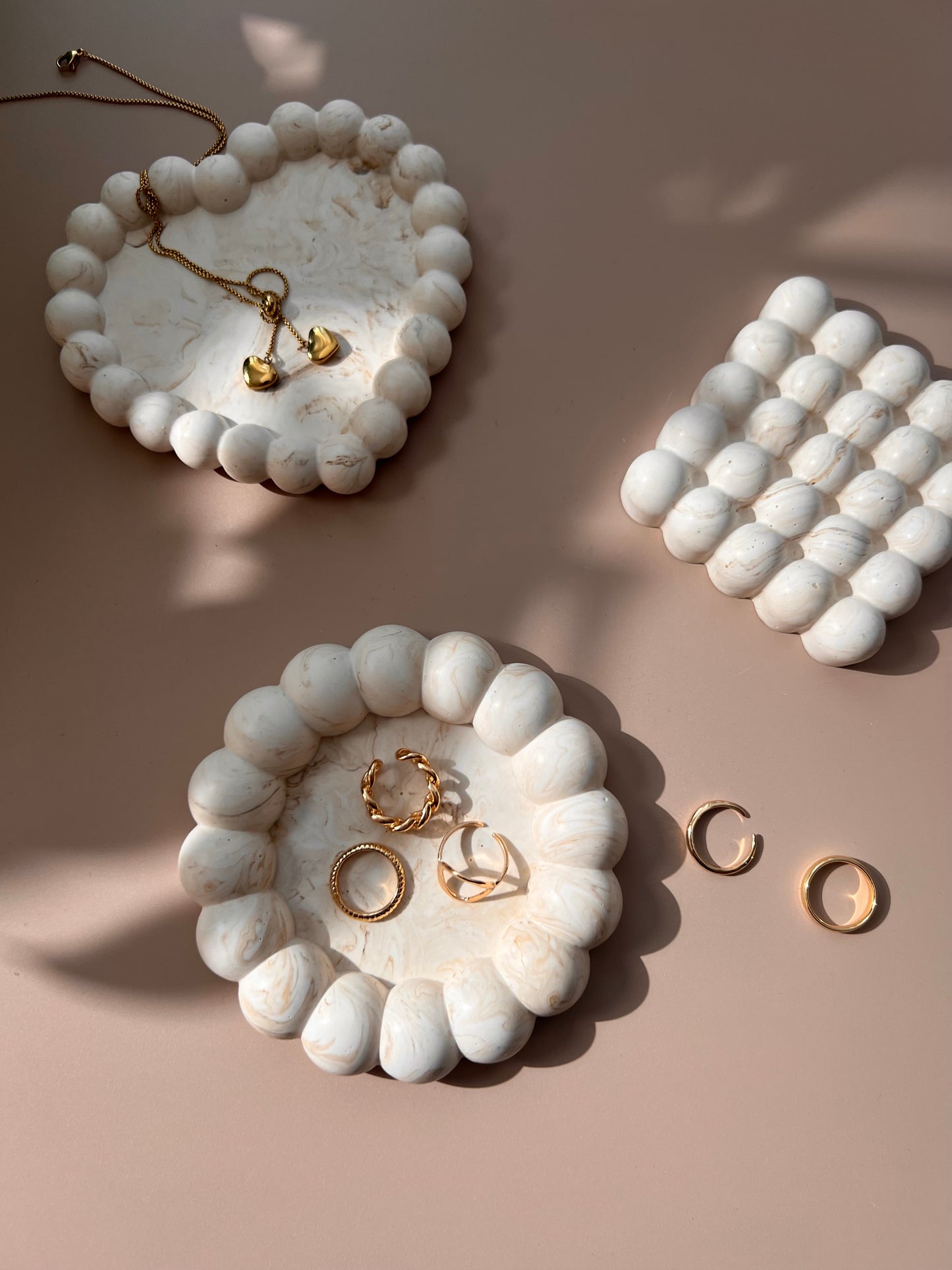 Round Bubble Coaster | Modern Jesmonite Jewelry tray