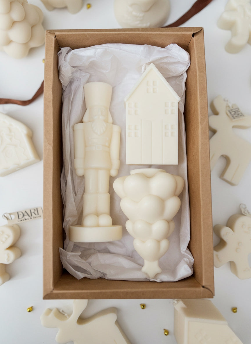 Holiday Candle Trio – Nutcracker, Tree & Winter House