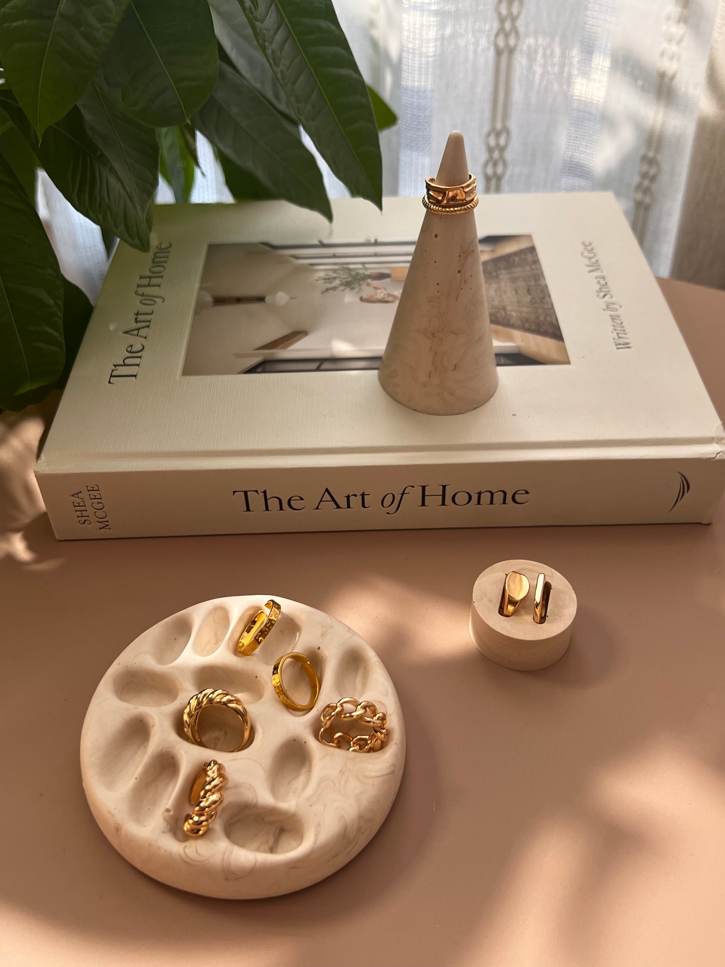 Round Jesmonite Ring Holder Tray | Minimalist Jewelry Organizer